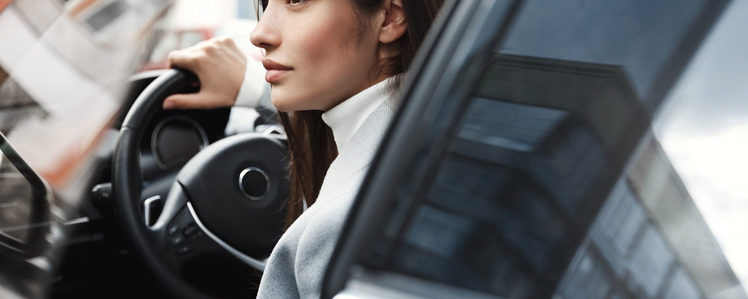 Affordable Driving School in Surrey for Better Road Skills