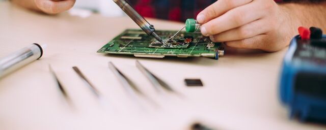 Mobile Phone Accessories Improve Device Performance and Style