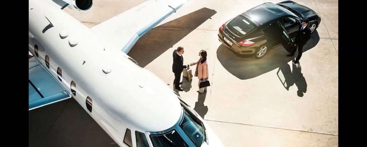 When Should You Consider a Limo Service for Your Philadelphia Airport Transfer?
